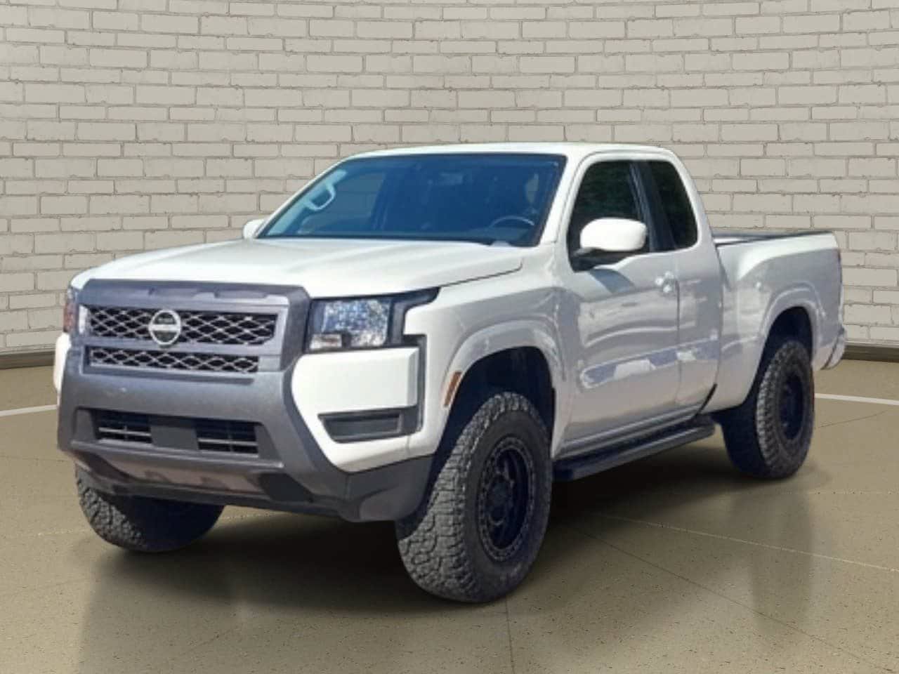 Certified 2025 Nissan Frontier SV RWD image 1