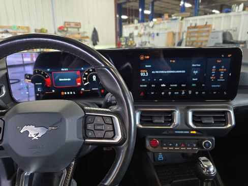 Used 2024 Ford Mustang Premium image 22