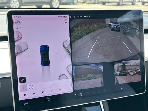 Used 2021 Tesla Model Y Long Range AWD/4WD image 16
