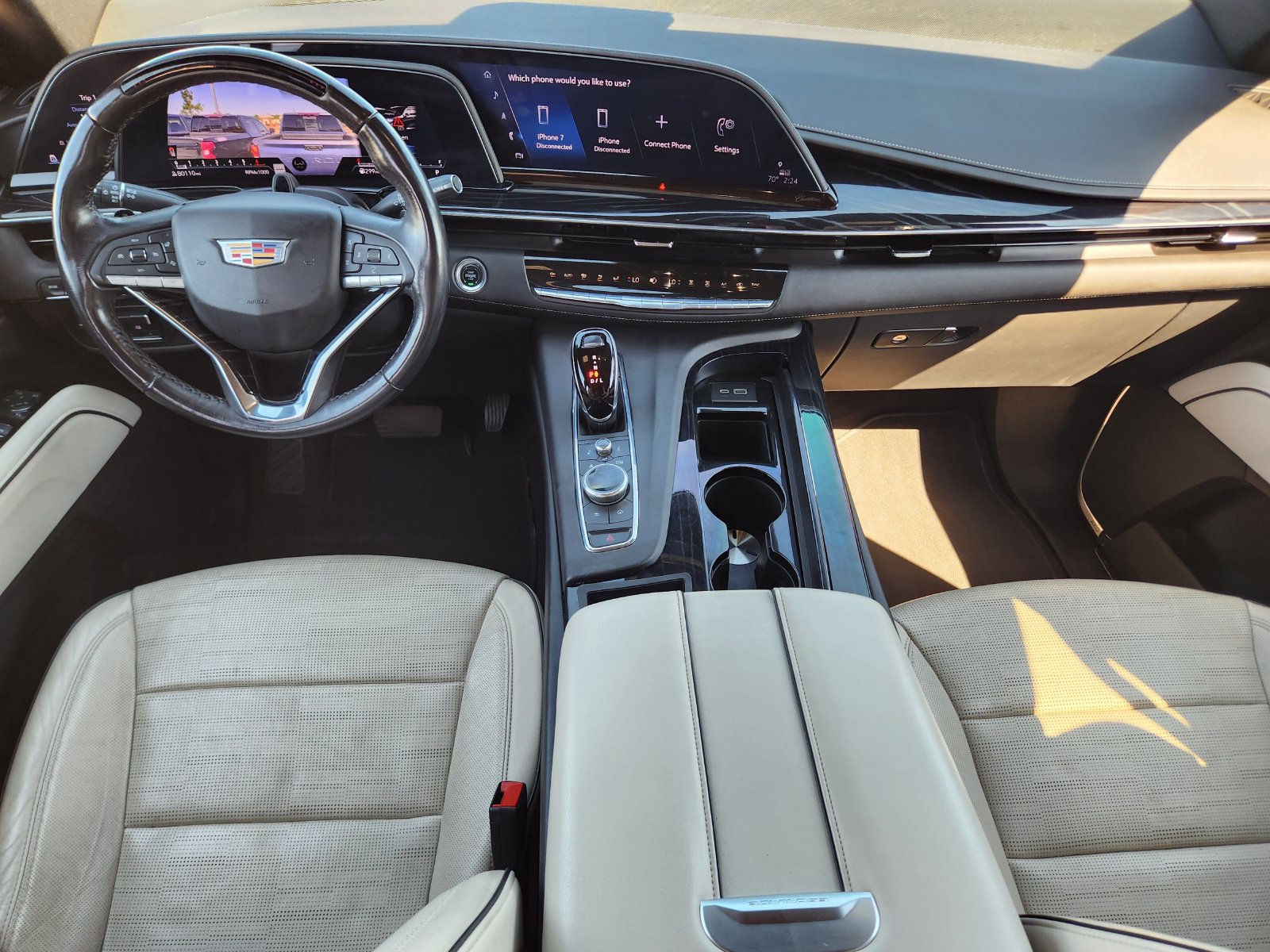 Used 2024 Cadillac Escalade ESV Sport RWD image 29