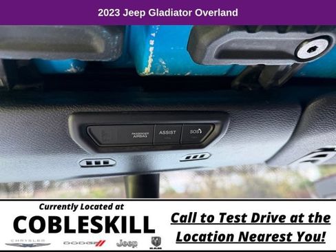 Used 2023 Jeep Gladiator Overland AWD/4WD image 29