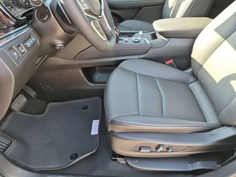 New 2026 Cadillac XT5 Premium Luxury w/ Driver Assist Package AWD/4WD image 33