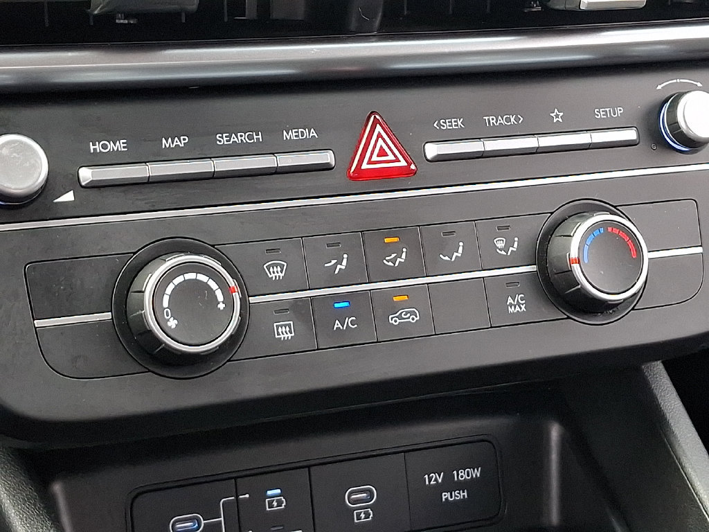 Used 2025 Hyundai Tucson SE FWD image 15