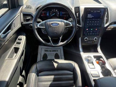 Used 2023 Ford Edge SEL AWD/4WD image 12