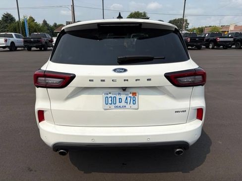 Used 2024 Ford Escape ST-Line Elite w/ Premium Technology Package AWD/4WD image 5