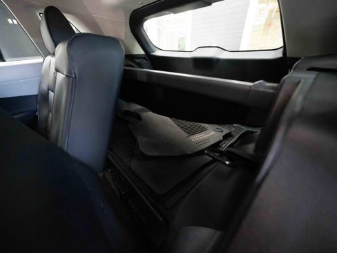 Used 2022 Toyota Corolla Cross L AWD/4WD image 24