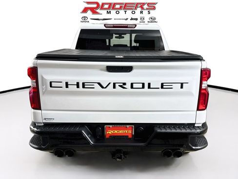 Used 2022 Chevrolet Silverado 1500 LT Trail Boss w/ Convenience Package II AWD/4WD image 12