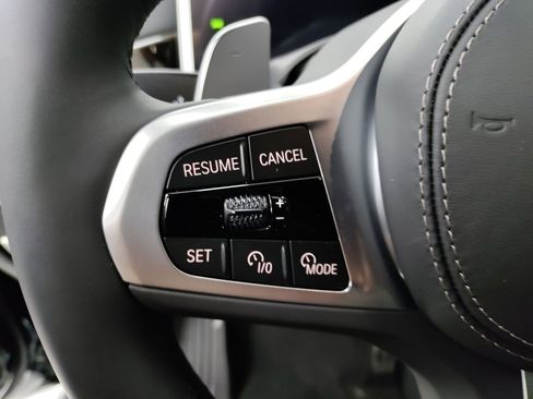 Used 2026 BMW X7 xDrive40i w/ M Sport Package image 15