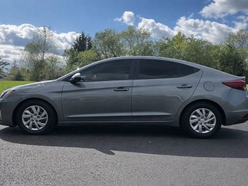 Used 2019 Hyundai Elantra SE image 3