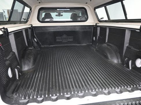 Used 2017 Chevrolet Colorado W/T RWD image 29