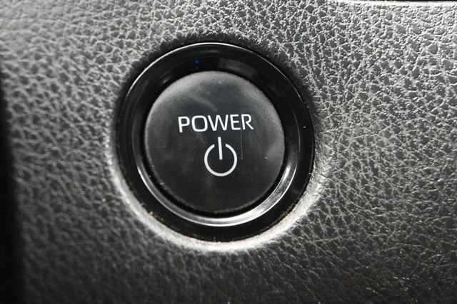 Used 2025 Toyota Camry SE w/ Convenience Package FWD image 22
