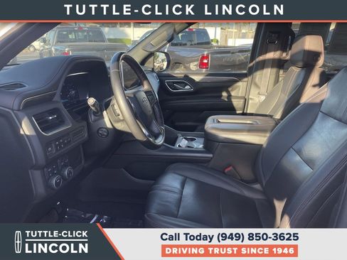 Used 2022 Chevrolet Tahoe RST w/ Luxury Package AWD/4WD image 17