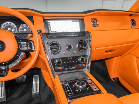 Used 2020 Rolls-Royce Cullinan image 34