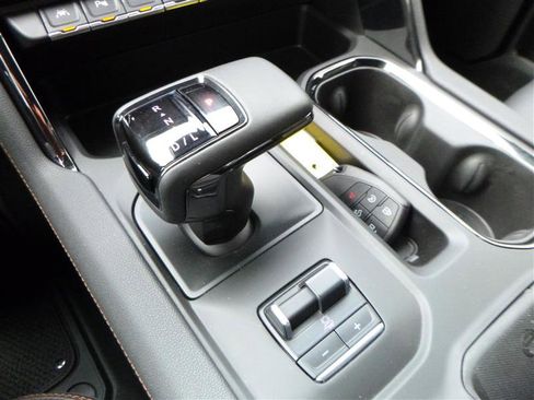 Used 2023 GMC Sierra 1500 AT4 w/ AT4 Preferred Package image 20