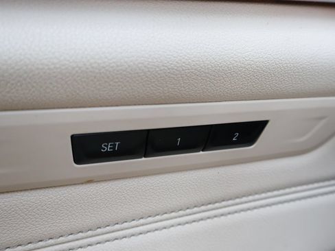 Used 2023 BMW 530i w/ Premium Package RWD image 39