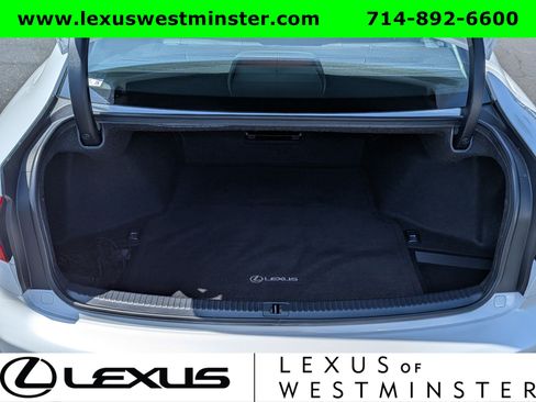 Used 2011 Lexus IS 250 w/ Premium Pkg Value Edition RWD image 10