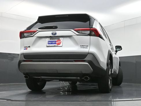 Used 2023 Toyota RAV4 Limited AWD/4WD image 31