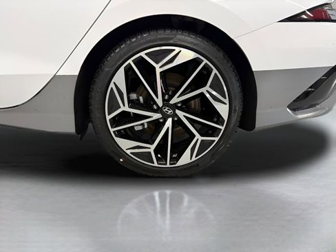 New 2025 Hyundai Ioniq 6 SEL AWD/4WD image 26