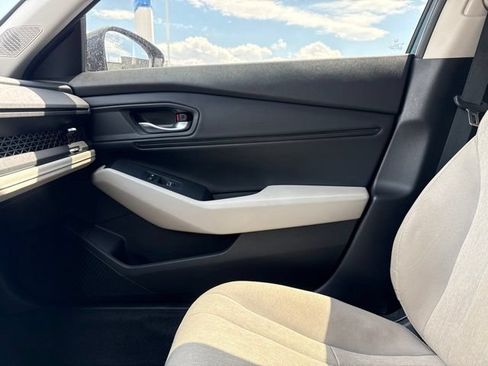 Used 2023 Honda Accord EX image 17
