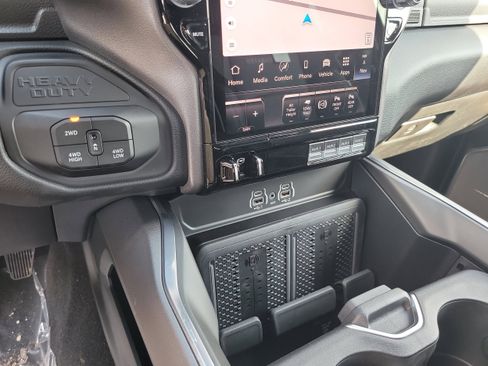 New 2025 RAM 2500 Laramie image 20