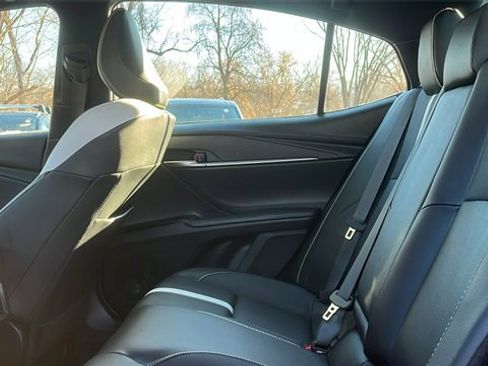 Used 2025 Toyota Camry SE image 19