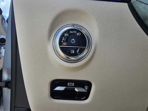 New 2025 Mercedes-Benz C 300 Sedan image 14