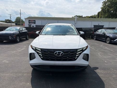 Used 2023 Hyundai Tucson SEL w/ Convenience Package AWD/4WD image 2