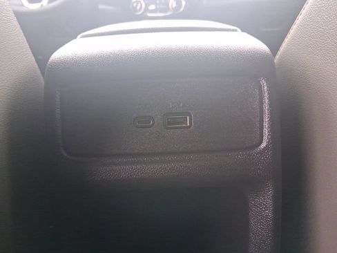 Used 2024 Chevrolet Trax ACTIV w/ Sunroof Package image 18