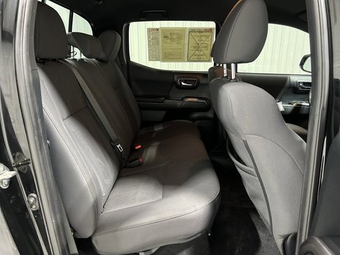 Used 2018 Toyota Tacoma TRD Off-Road image 26