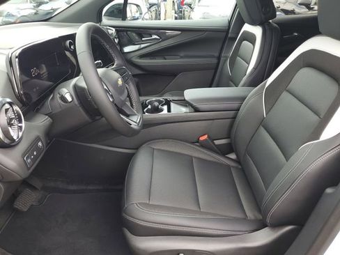 New 2025 Chevrolet Blazer EV LT image 27