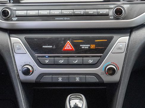 Used 2018 Hyundai Elantra SEL FWD image 26