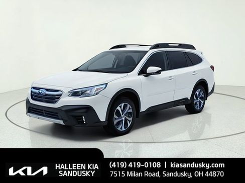 Used 2022 Subaru Outback Limited AWD/4WD image 1