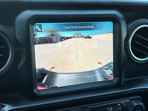 Used 2022 Jeep Gladiator Overland w/ Popular Equipment Package image 22