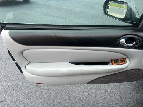 Used 2003 Jaguar XK8 Convertible RWD image 10