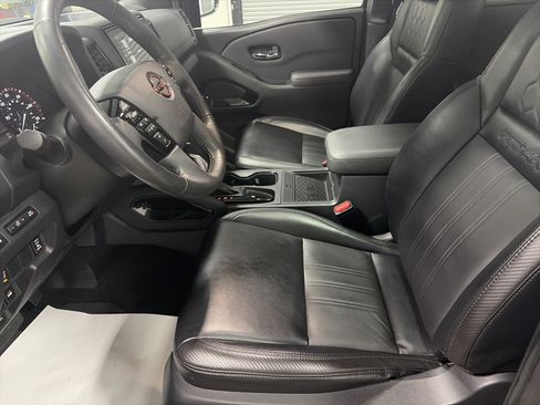 Used 2022 Nissan Frontier PRO-4X w/ Pro-4X Premium Package AWD/4WD image 14