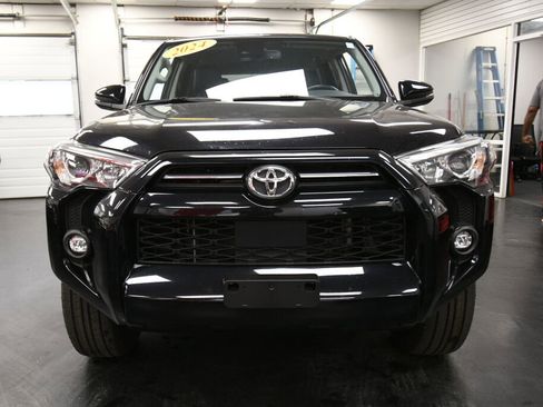 Certified 2024 Toyota 4Runner SR5 Premium image 2