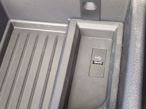 Used 2018 BMW M3 image 22