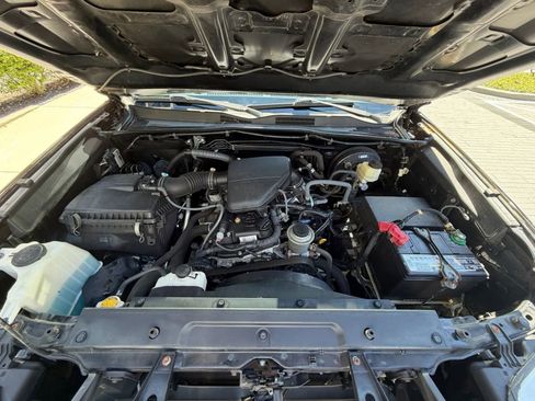 Used 2017 Toyota Tacoma SR RWD image 21