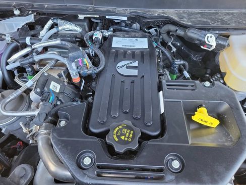 New 2026 RAM 2500 Big Horn AWD/4WD image 10
