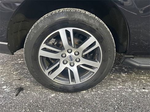 Used 2024 Ford Expedition Limited image 6