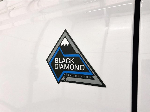 Used 2023 Ford Bronco Black Diamond w/ Sasquatch Package AWD/4WD image 13