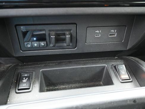 Used 2021 Nissan Titan PRO-4X w/ Pro-4x Convenience Package image 14