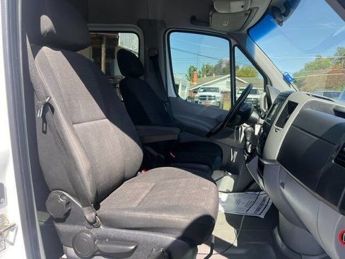 Used 2015 Mercedes-Benz Sprinter 2500 image 16