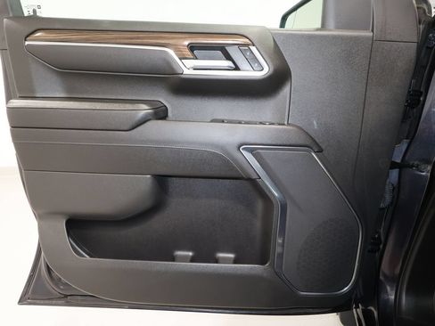Certified 2023 Chevrolet Silverado 1500 LT Trail Boss w/ LPO, Dark Essentials Package AWD/4WD image 22