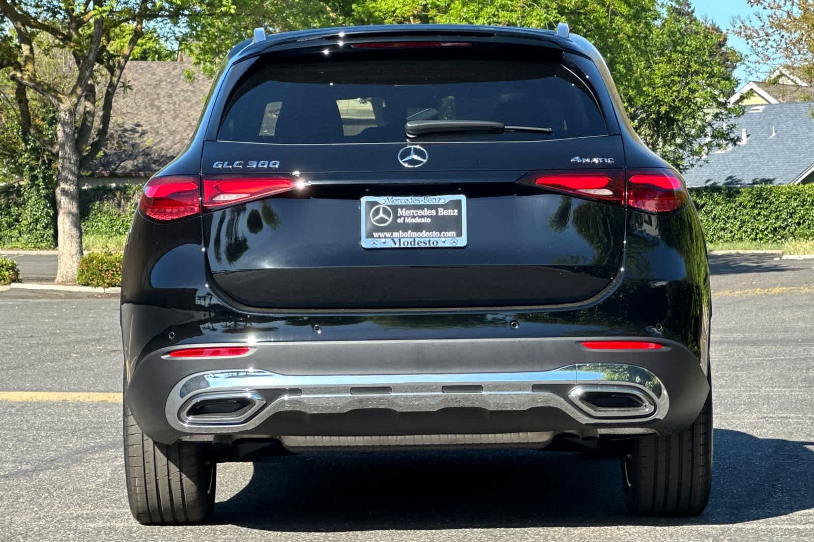 Certified 2026 Mercedes-Benz GLC 300 4MATIC image 4