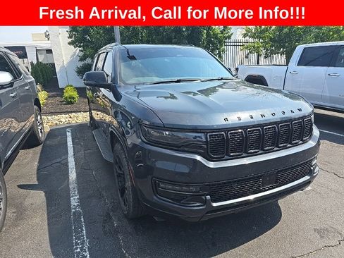 Used 2023 Jeep Wagoneer Series II AWD/4WD image 1