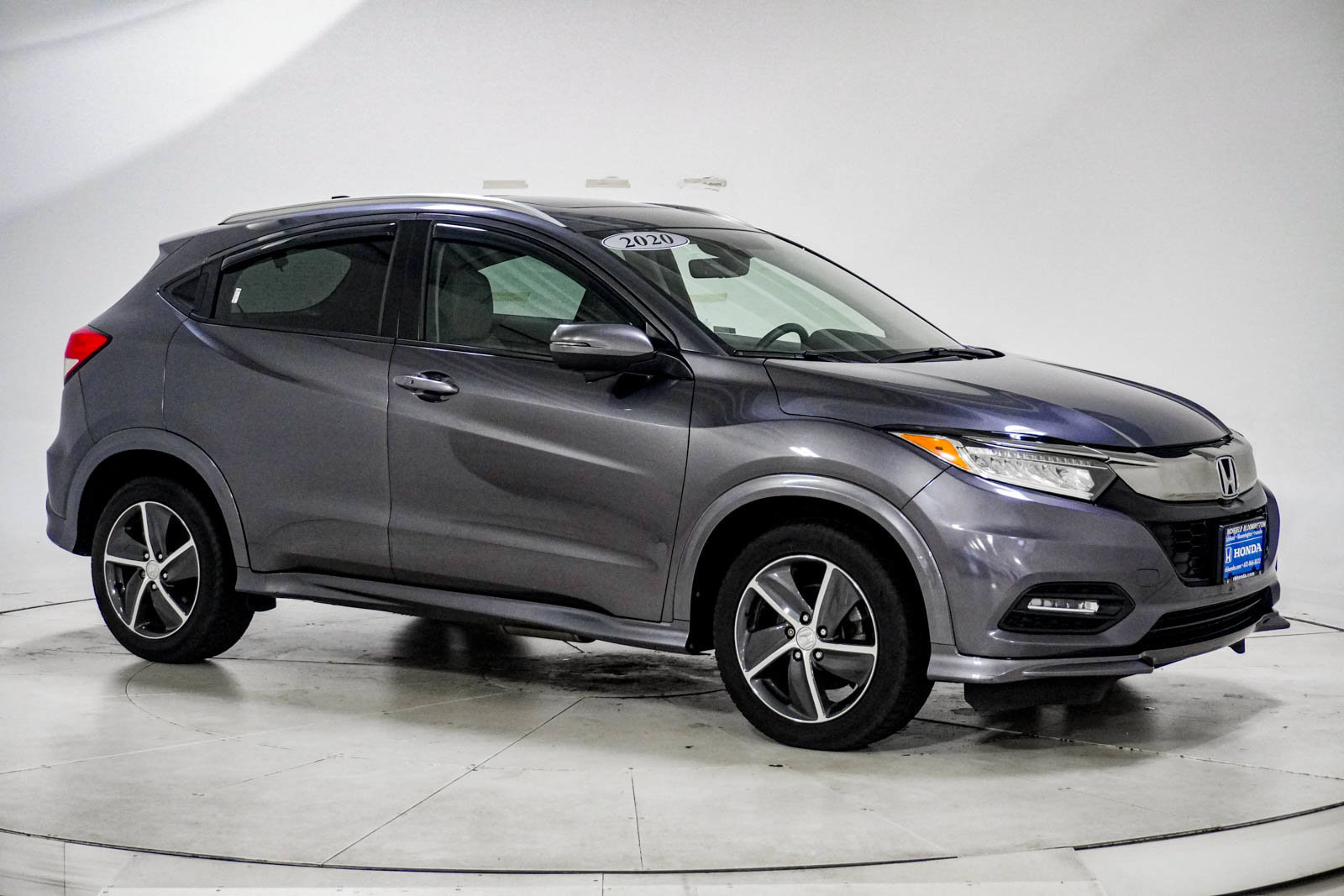 Used 2020 Honda HR-V Touring image 12