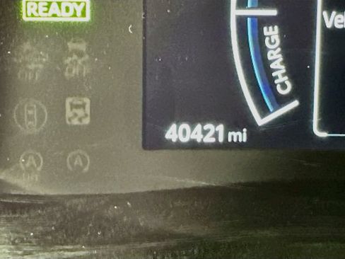 Used 2025 Toyota Camry SE FWD image 15