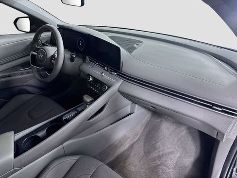 Certified 2023 Hyundai Elantra SEL w/ Convenience Package FWD image 30
