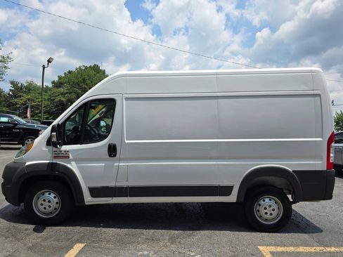 Used 2018 RAM ProMaster 2500 w/ Interior Convenience Group FWD image 4
